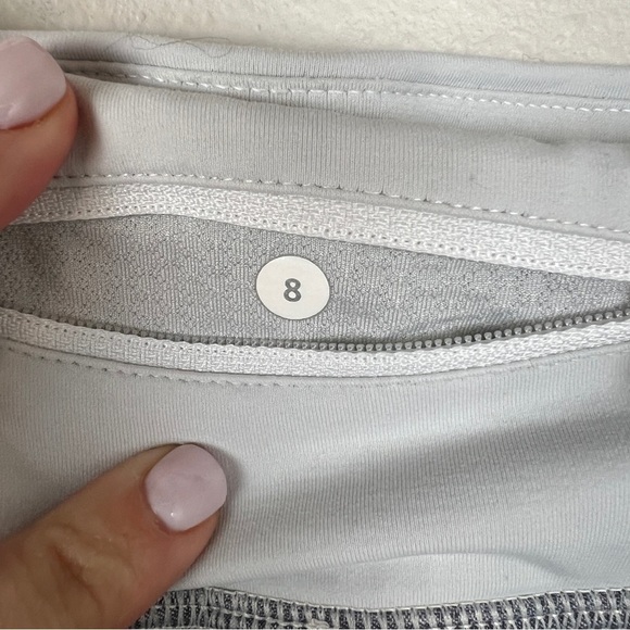 Lululemon Run: Speed Short Wee Are From Space White - Picture 5 of 5